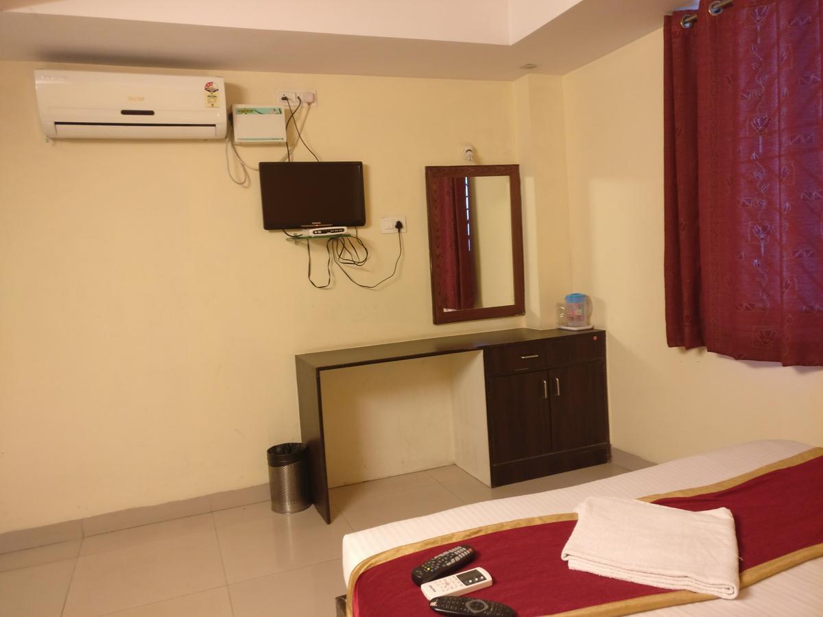 Hotel Skyland Bangalore Exteriör bild