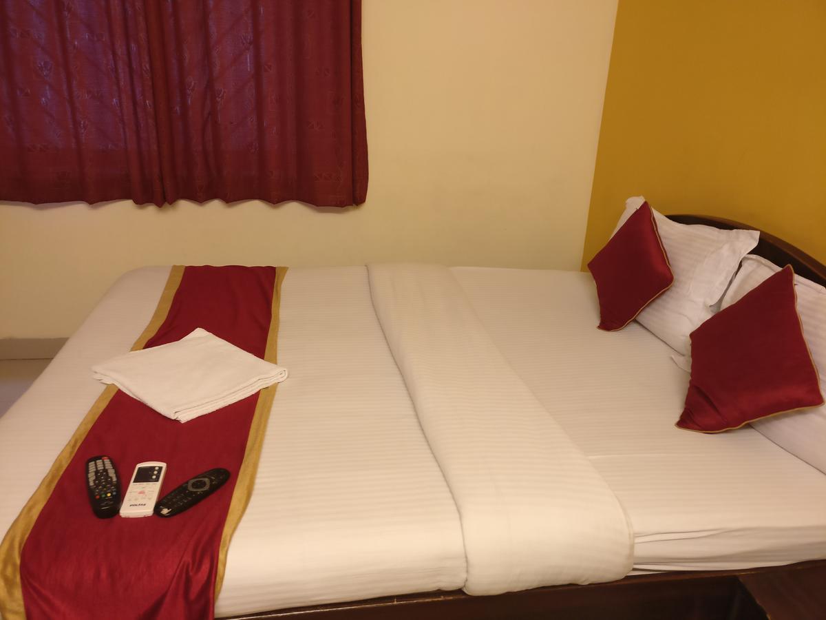 Hotel Skyland Bangalore Exteriör bild